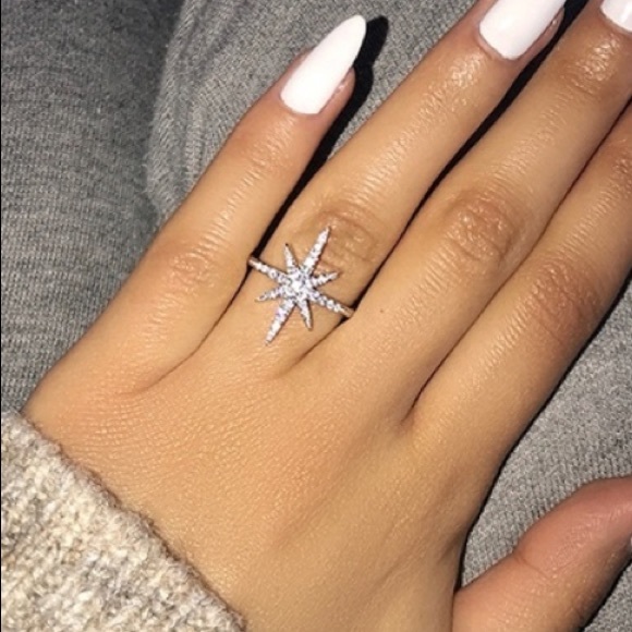 Buy 2 get FREE SHIPPING ** Starburst Rhinestone Ring Size 8 Rose Goldtone - Picture 4 of 8